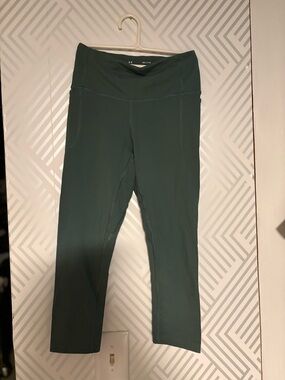 Under Armour Dark Green Workout Leggings with Side Pockets